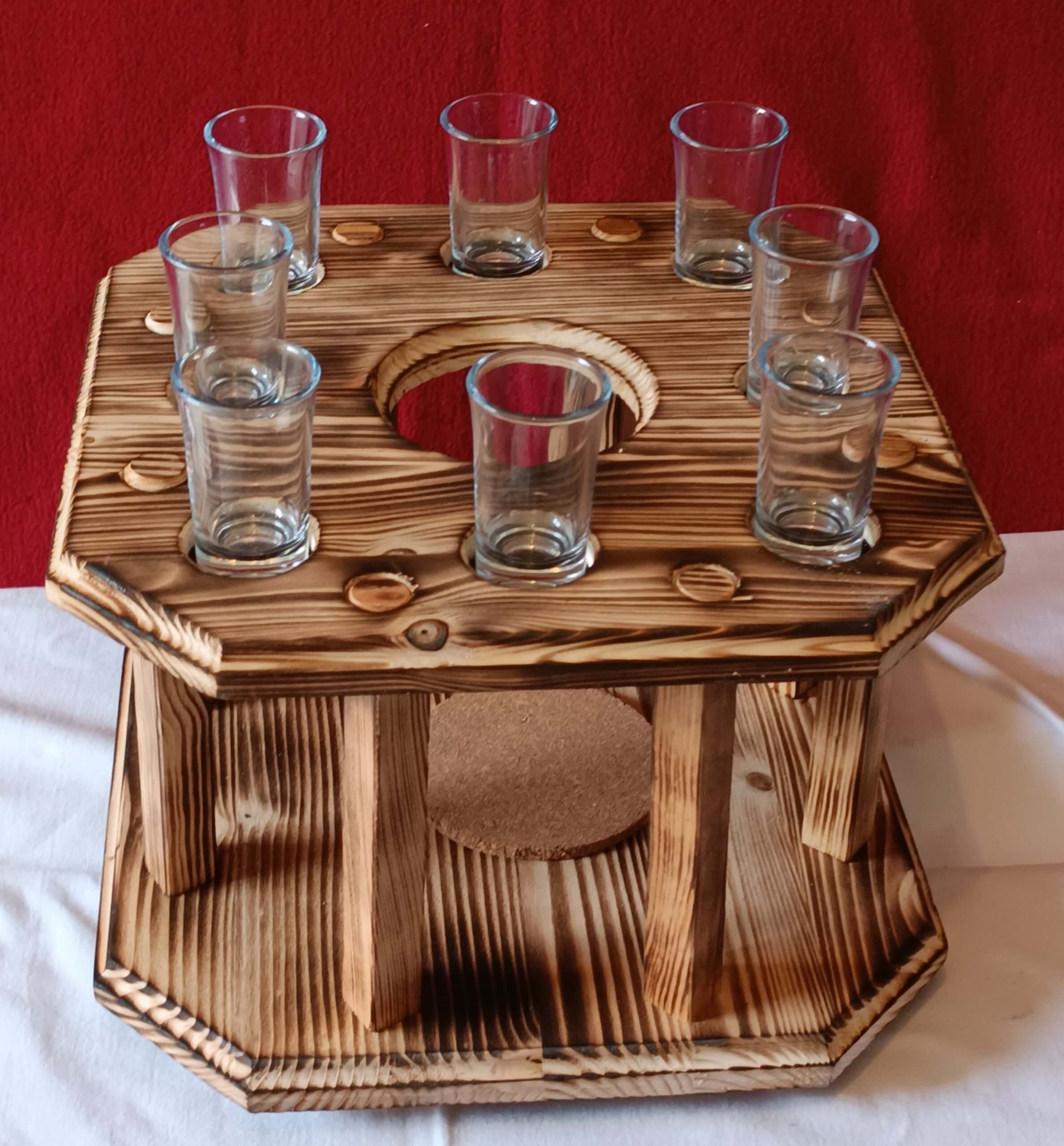 Schnapsbar mit 8 Stamperln