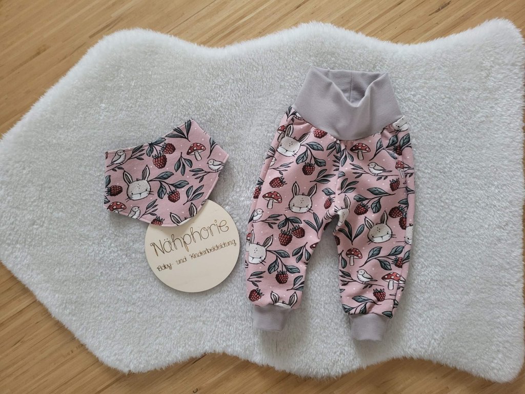 Lazy Pants Gr. 68 mit Wendehalstuch