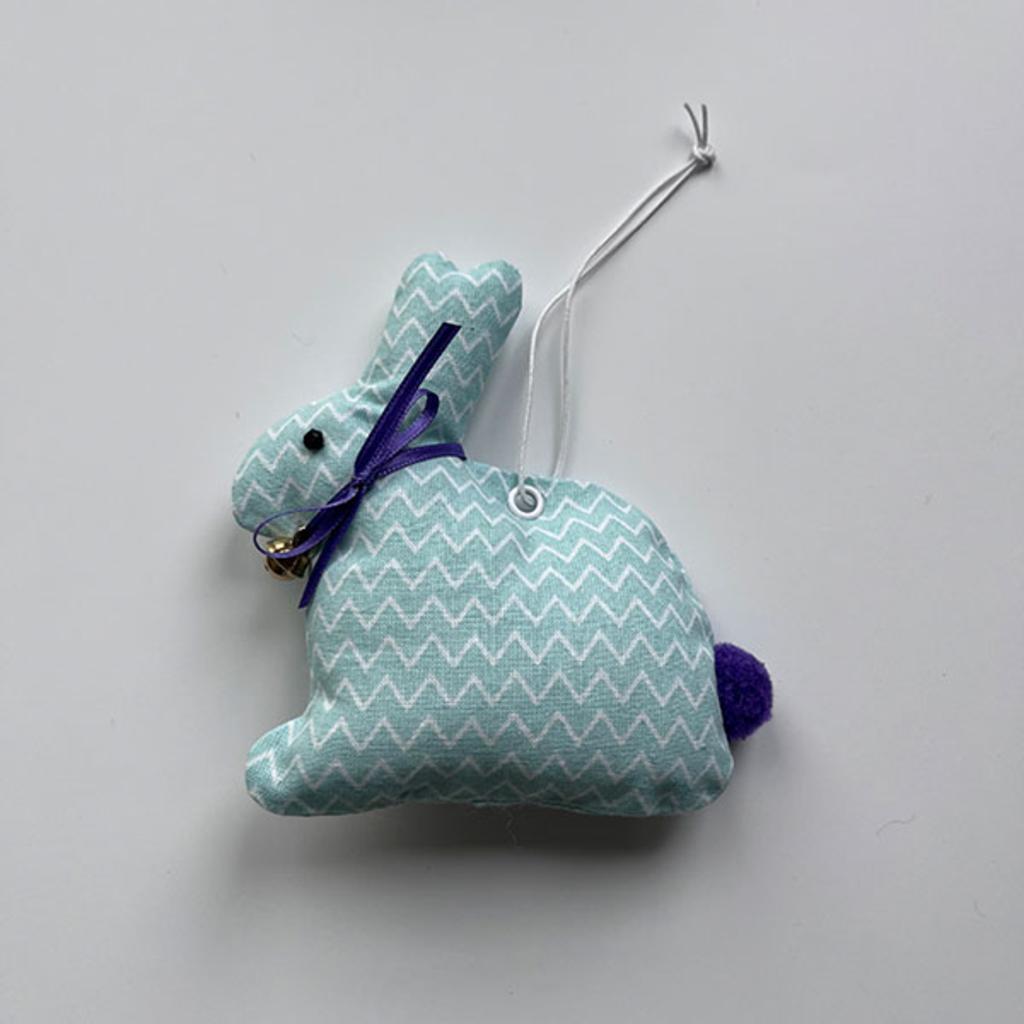 Osterdeko Hase aus Stoff - hellgrün mit Zickzackmuster