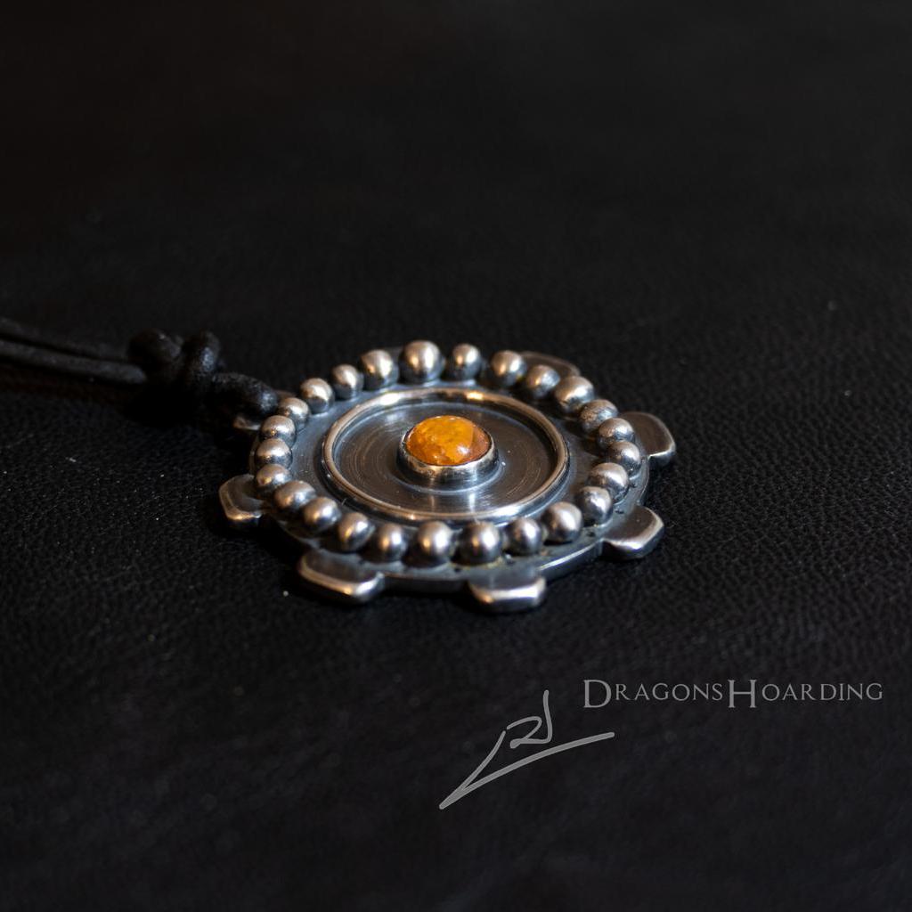 Karneol mit Silber-Granulierung, Kettenanhänger