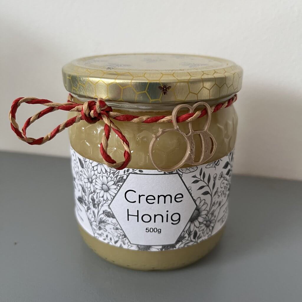 Cremehonig aus eigener Imkerei