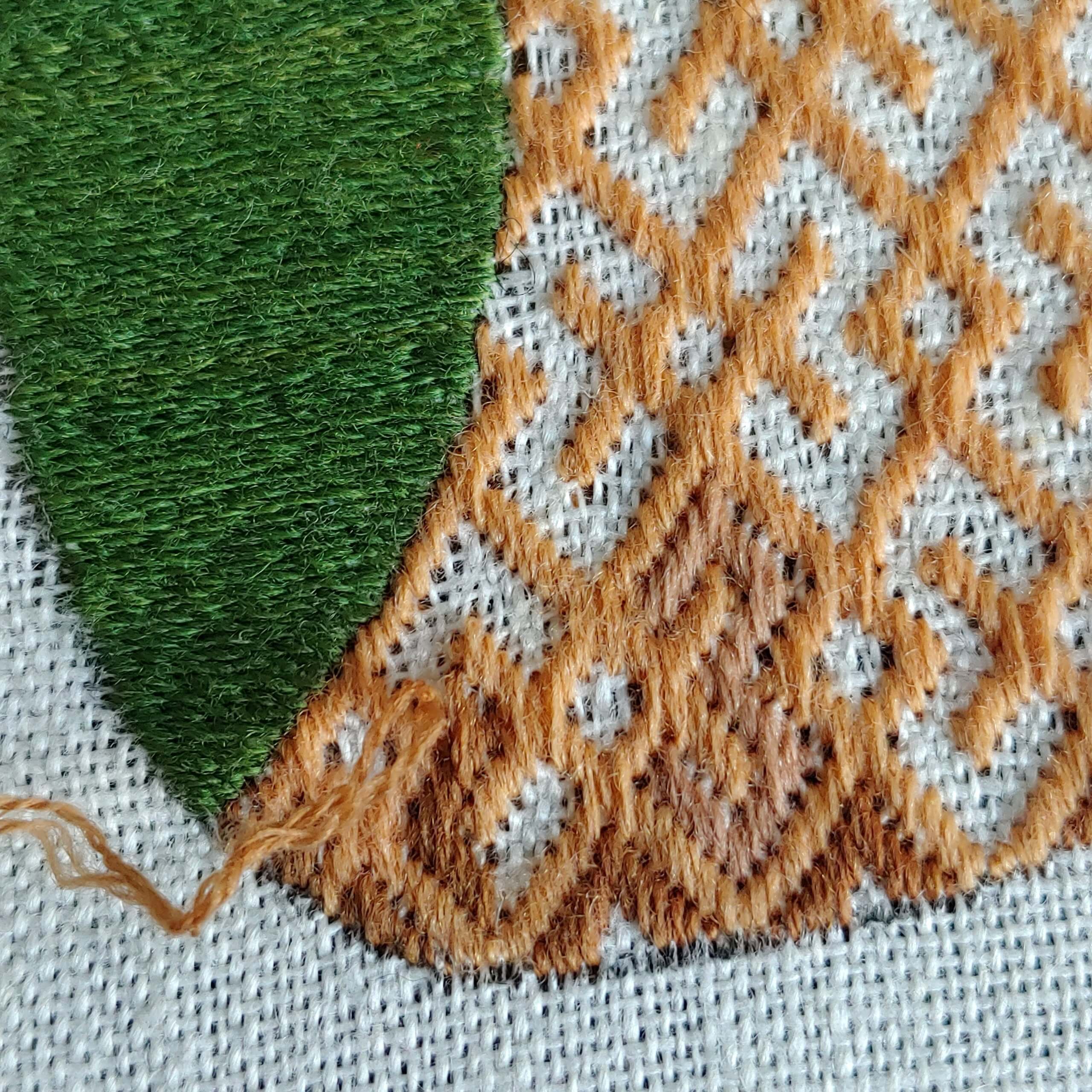 DIY-Kit "Lerne mittelalterliche Stickerei / DIY set "learn medieval embroidery" - Image 3