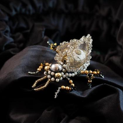 Schmuckkäfer/Brosche "Filigrania"