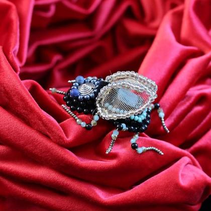 Schmuckkäfer/Brosche "Ol´blue eye"