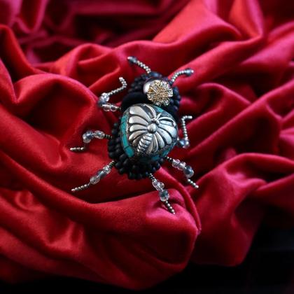 Schmuckkäfer/Brosche "Principessa" - Image 2