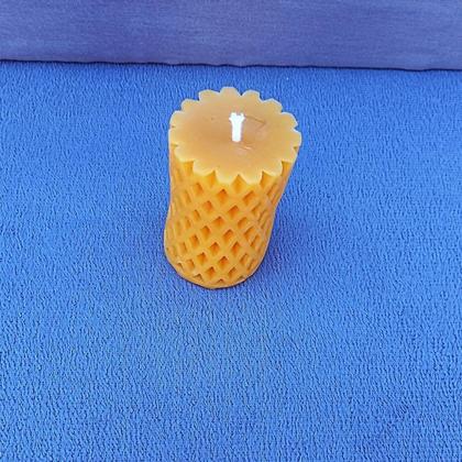 Kopie Bienenwachskerze mit Zickzackmust - Image 2