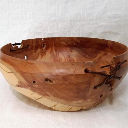 Holzschüssel aus rustikalem Zwetschkenholz - Image 4