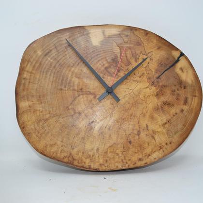 Holz Wanduhr 33,5x26 cm Holzuhr Ahorn Baumscheibenuhr