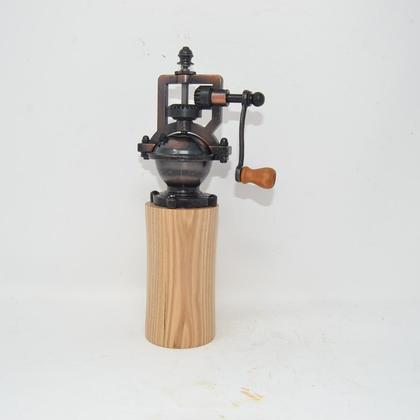 Holz Gewürzmühle Mühle Esche Pfeffermühle antik optik Geschenk