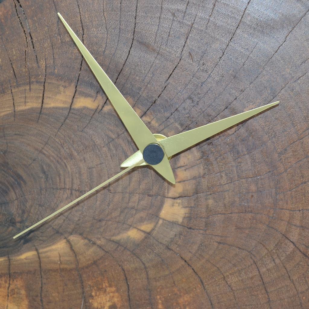 Holz Wanduhr 32x25 cm Holzuhr Walnuss Holzdeko Baumscheibenuhr handmade - Image 2