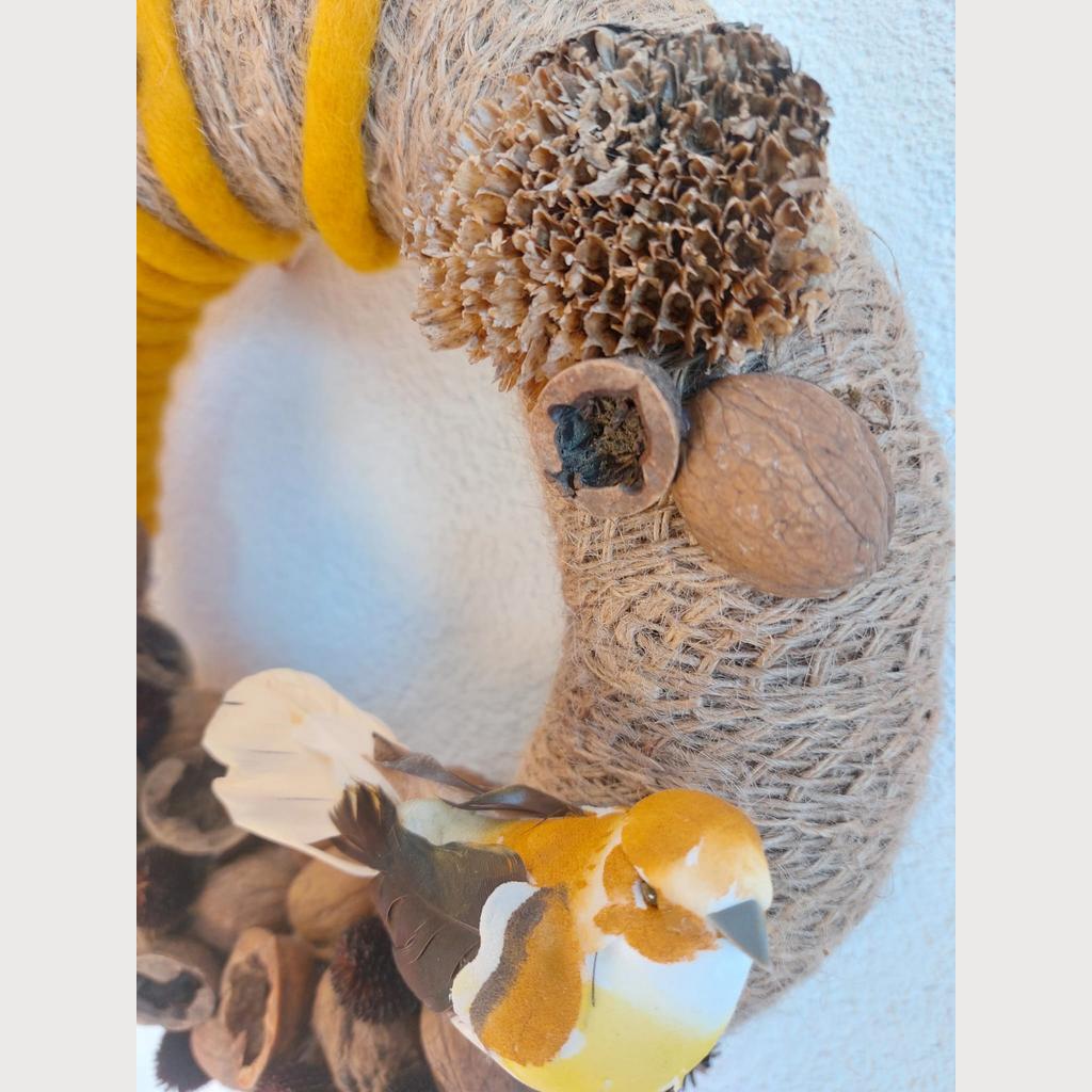 Türkranz Dekokranz ⌀27 cm Nusschalen Handarbeit Naturmaterialien - Image 4