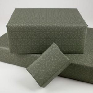 gefaltet Geschenkpapier Blüte Oliv