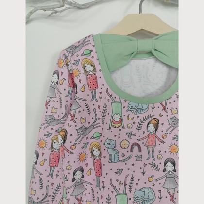 Mädchen und Katzen - Image 4