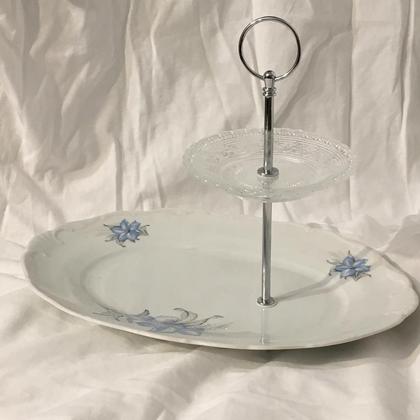 Etagere aus der Mitte