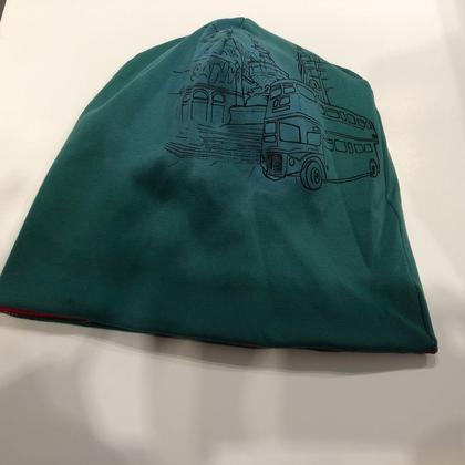 Upcycling -Beanie/Mütze - "London-Grün/Zelt-Rot"