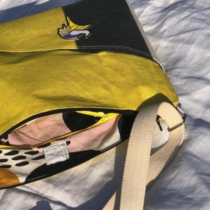 Upcycling - Handtasche - "Vienna Vikings" - Image 3