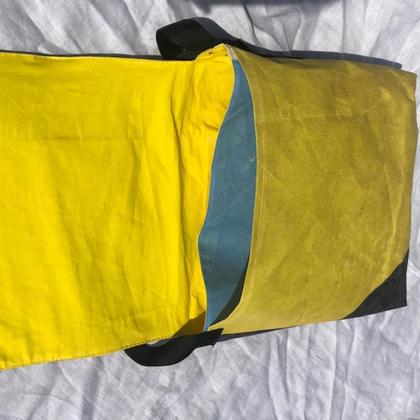 Upcycling - Messengerbag - "Vienna Vikings" - Image 2