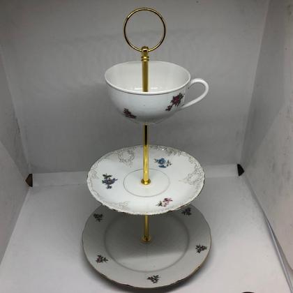 Etagere "Röschen und Blau geblümt"