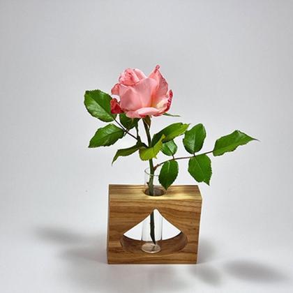 Vase Rechteck aus Holz mit Tropfen (ausgeschnitten)