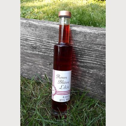 Rosenblüten Likör