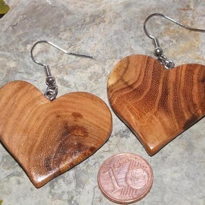 Ohrringe aus Holunderholz