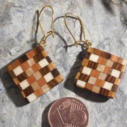 Ohrringe aus 6 Holzarten