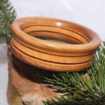 Armreifen aus 4 Holzarten - Image 4