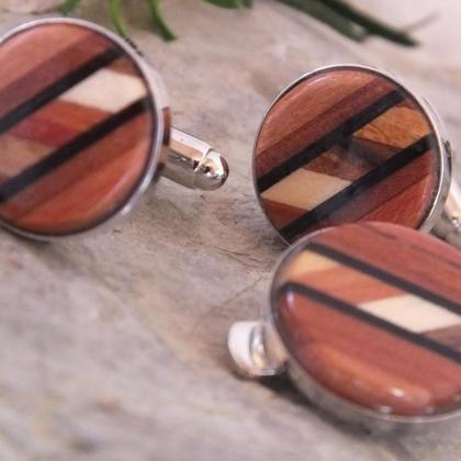 Set Krawattennadel und Manschettenknöpfe aus 6 Holzarten - Image 2