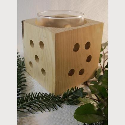 Weihnachtliches Licht aus Zirbe