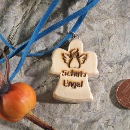 Anhänger aus Zirbe "Schutzengel"