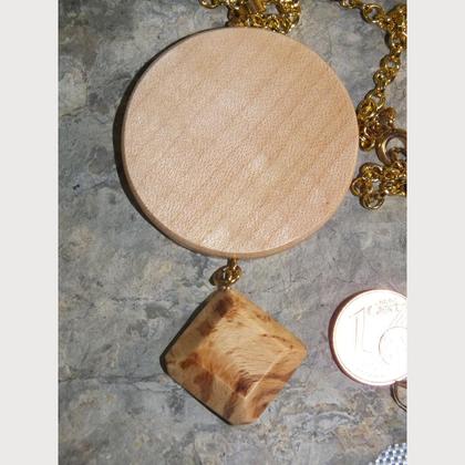 Halskette mit Anhänger aus 2 Holzarten - Image 3