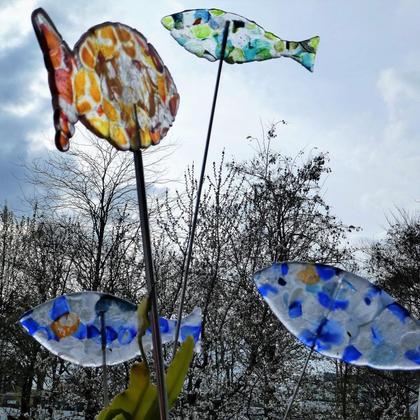 blauer Steckerlfisch aus Glas