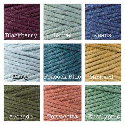 Makramee Regenbogen Schlüsselanhänger - Image 3