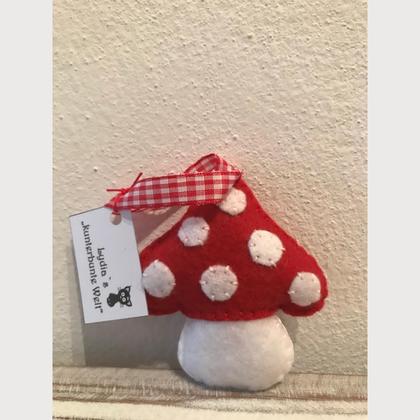 Glückspilz aus Filz in dunkelrot zum Aufhängen