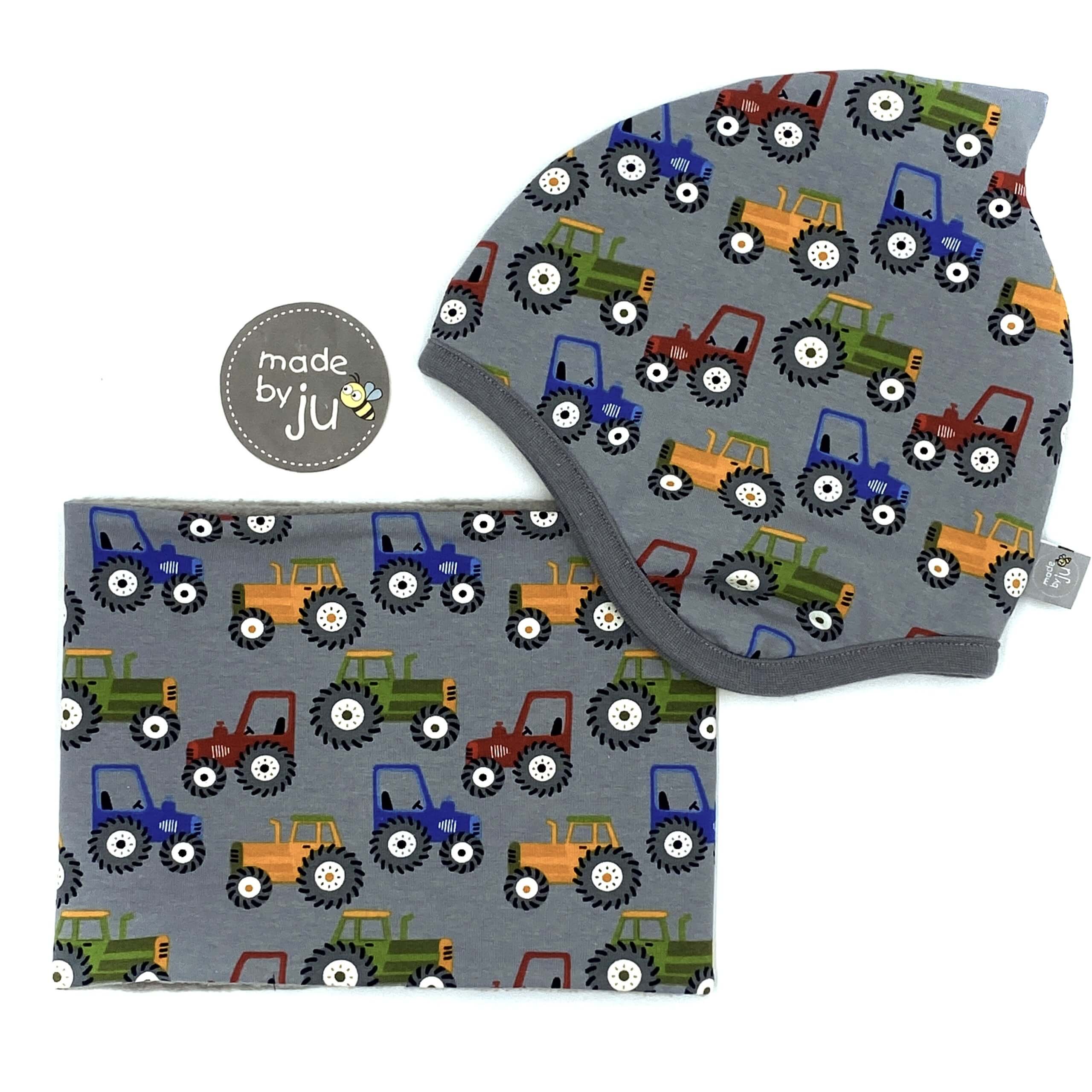 SET WINTER- HAUBE + LOOPSCHAL - TRAKTOR grau (Größe wählbar)