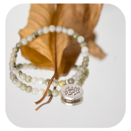 Labradorit Armband mit Lotusanhänger - Image 4