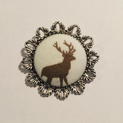 Brosche mit Hirsch