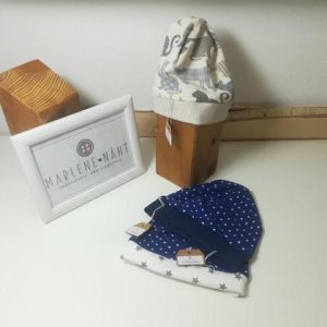 Babyhaube für den Frühling