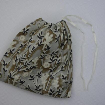 Kleines Geschenksackerl Blumenranken