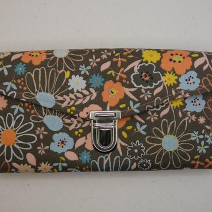 Geräumige Geldtasche große Blumen