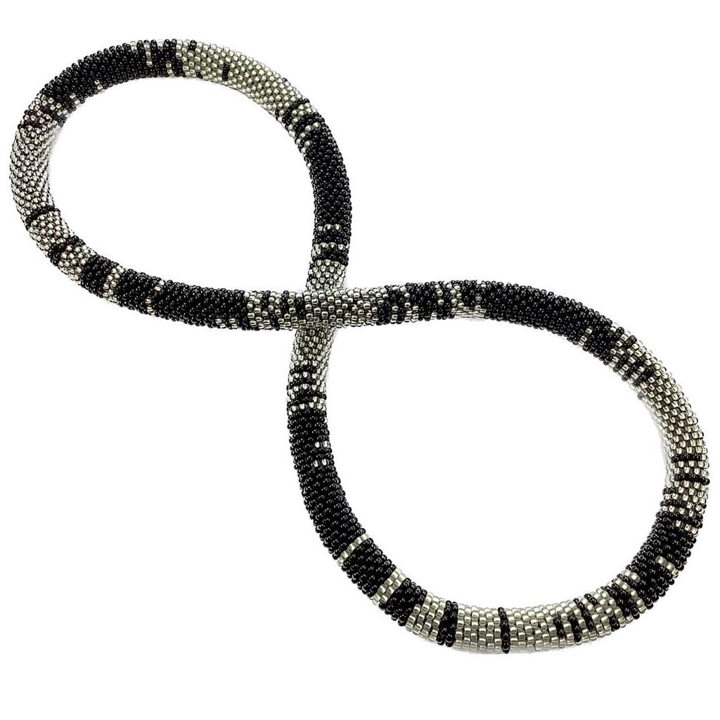 endlose Halskette schwarz silber