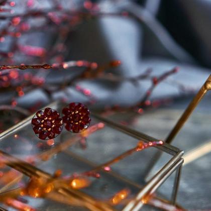 Perlenohrringe Modell Elise in Rot