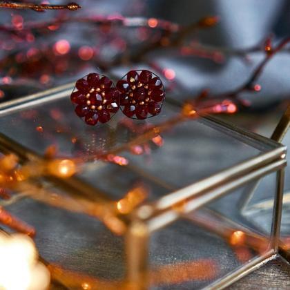 Perlenohrringe Modell Elise in Rot - Image 3