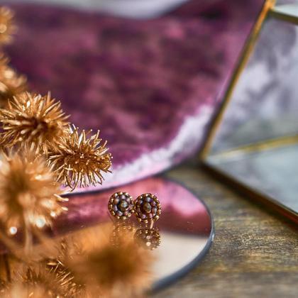 Perlenohrringe Modell Ines in mattem Violett und Kupfer