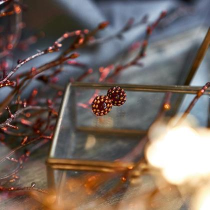 Perlenohrringe Modell Ines in Rot