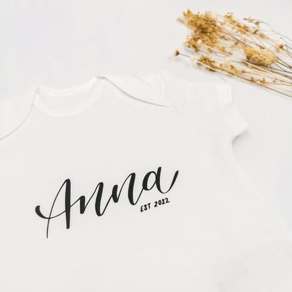 personalisierbarer Babybody zur Geburt