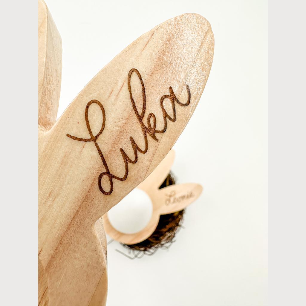 Eierbecher „Hase“ aus Holz mit Namen personalisierbar - Image 4