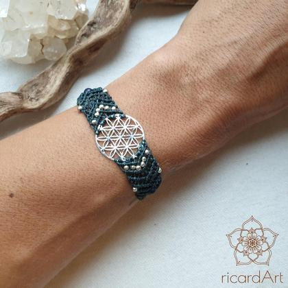 Makrameearmband 'Blume des Lebens petrol - silber'