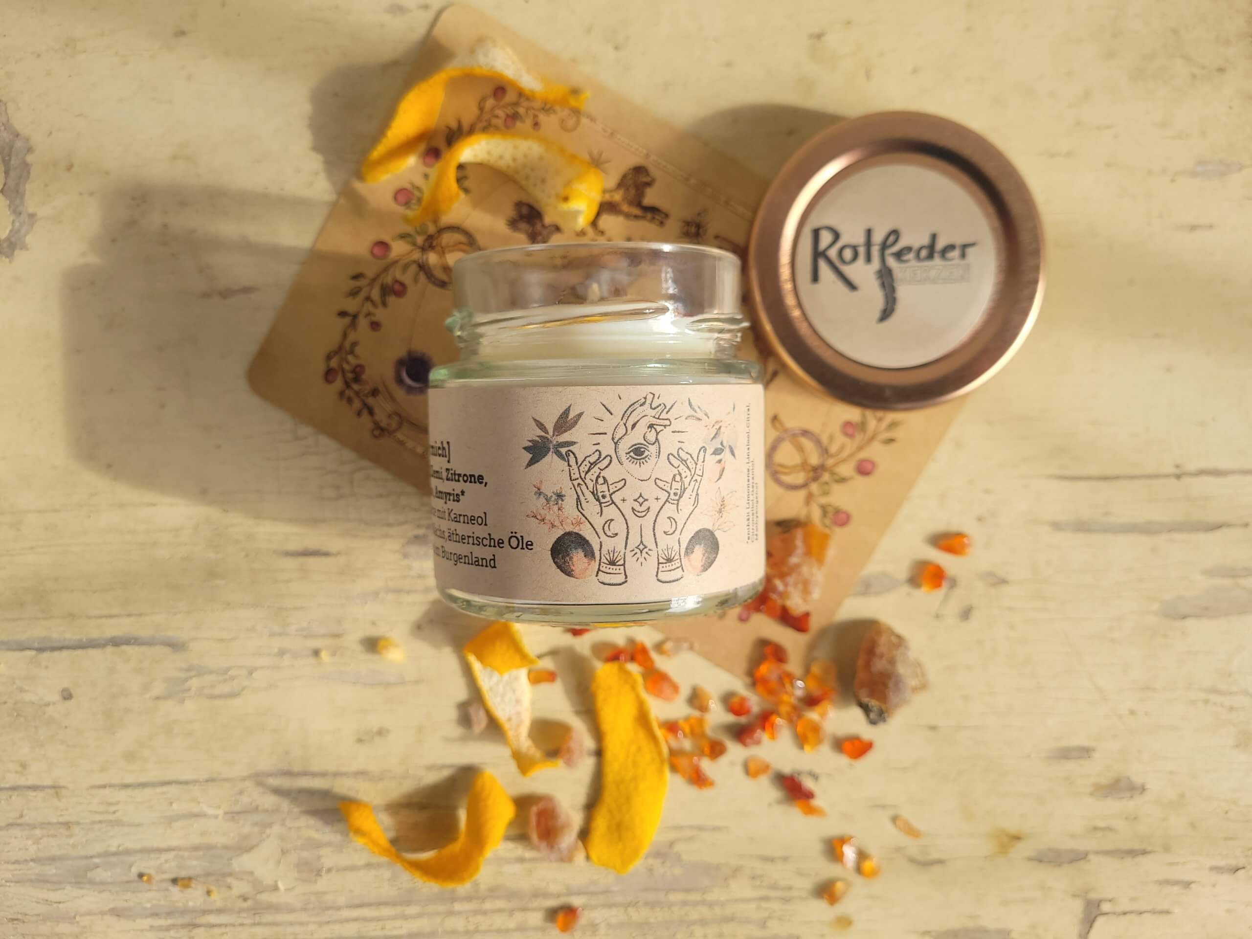 Duftkerze „Fia mi“ im 125ml Glas mit rosefarbenem Deckel - Image 2