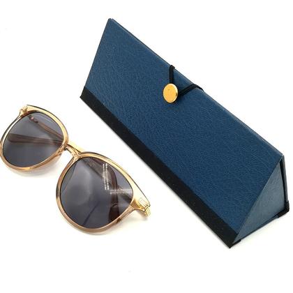 Dreieckiges Brillenetui aus Reader's Digest - petrol - Image 2